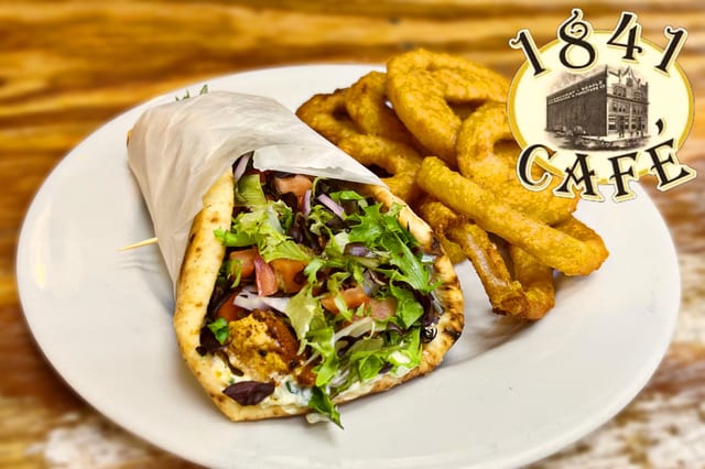 "The Rec" Blackened Chicken Pita.